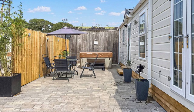 2 bedroom accommodation in Penzance