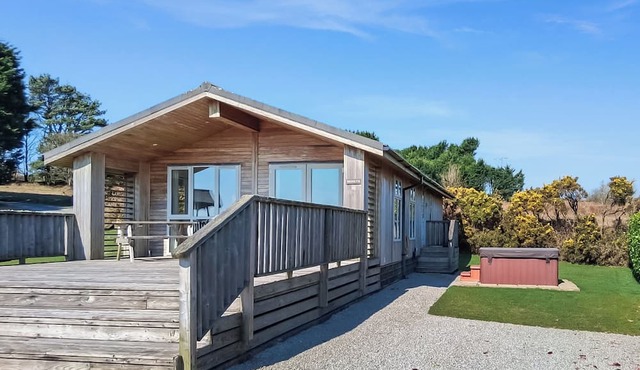 2 bedroom accommodation in Carnmenellis, Nr Falmouth