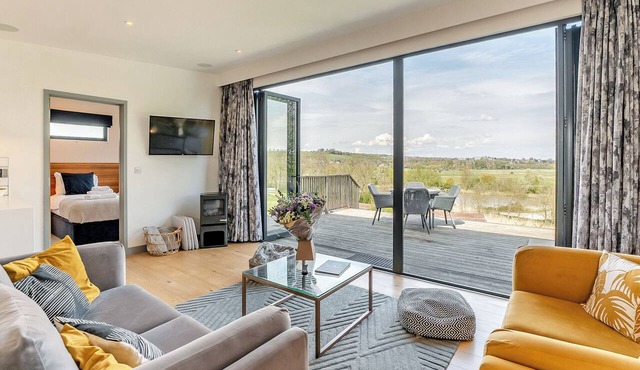 2 bedroom accommodation in Lewes
