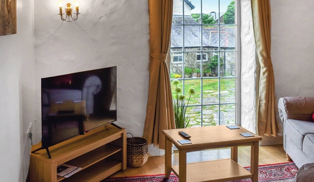 2 bedroom accommodation in Penryn, near Falmouth