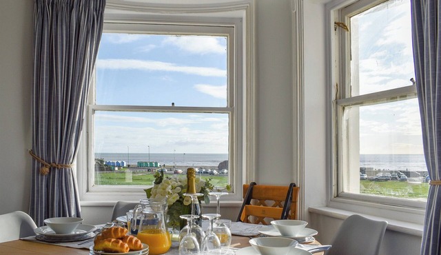 3 bedroom accommodation in Littlehampton