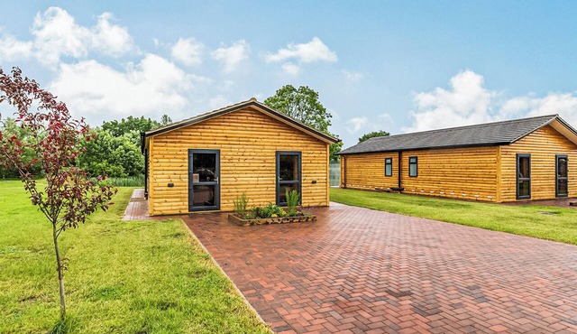 3 bedroom accommodation in Flaxton