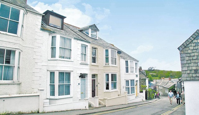 3 bedroom accommodation in Padstow