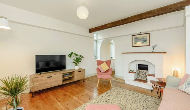 3 bedroom accommodation in Selsey