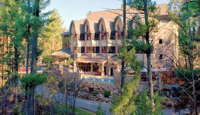 3 Bedroom Presidential Condo in Wisconsin Dells, at Sundara Cottages Resort!