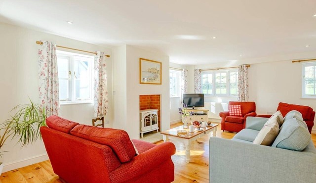 4 Bed in Wareham (oc-chric)