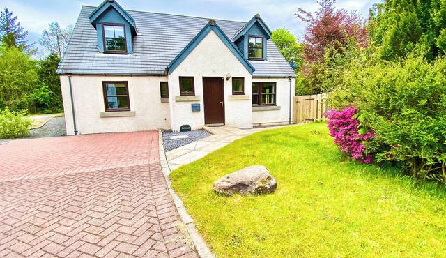 4 bedroom accommodation in Tarbert