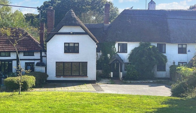 4 bedroom accommodation in Exeter in Exeter