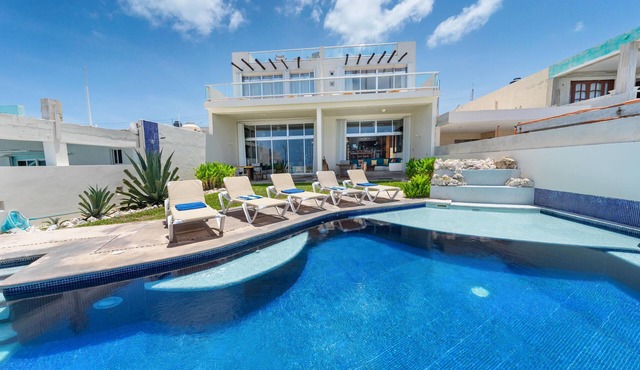 7 BR Oceanfront Villa w/Private Pool