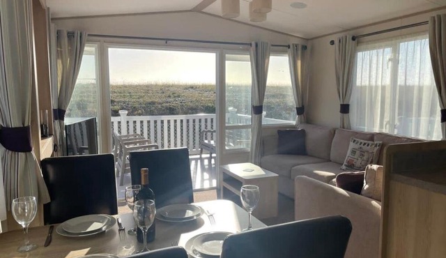 74 Bayside Cove Pevensey Bay Holiday Park
