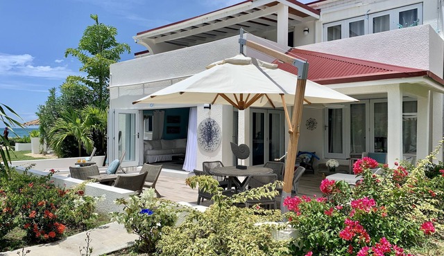 A modern, spacious two storey villa with beautiful in and outdoor living spaces