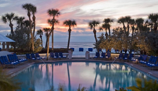 Beach Access! 4 Family-friendly Rooms w/Awesome Views, Pool, Pets Allowed!