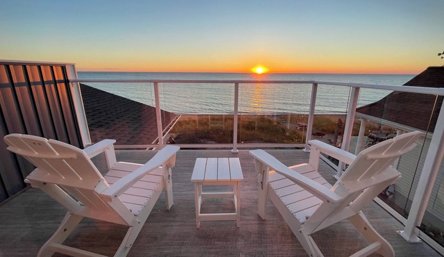 Beachfront Cottage in Amberley, Newly built! in Goderich