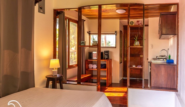Beachfront Studio 4, Playa Palo Seco