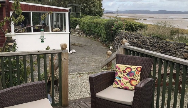 Beachside Cottage Idyllic Situation, Stunning Views Over Morecambe Bay