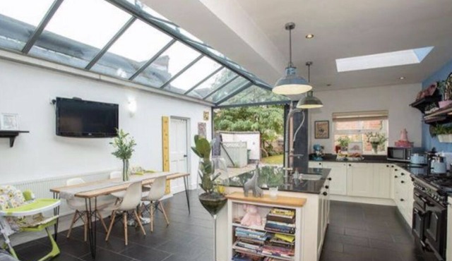 Beautiful, Character property in a fantastic central location