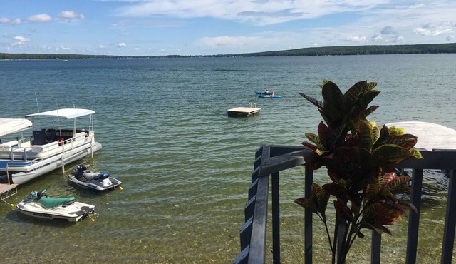 Beautiful Hubbard Lake Waterfront Cottage #2