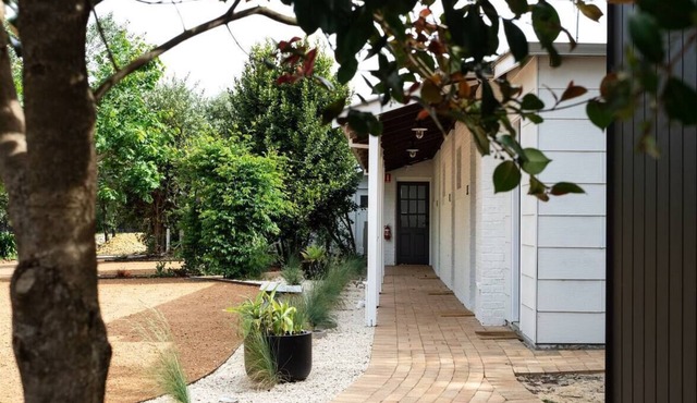 ChambrxE9 Estate Suite 2 - experience elegant luxury