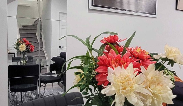 Charming 2-bedroom basement in superb Edmonton with WiFi near WEM