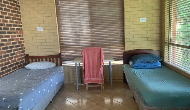 Charming 5-bedroom villa with AC in lovely Heathridge