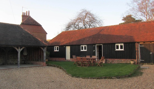 Charming barn conversion cottage in a beautiful, quiet and rural location in Dorking