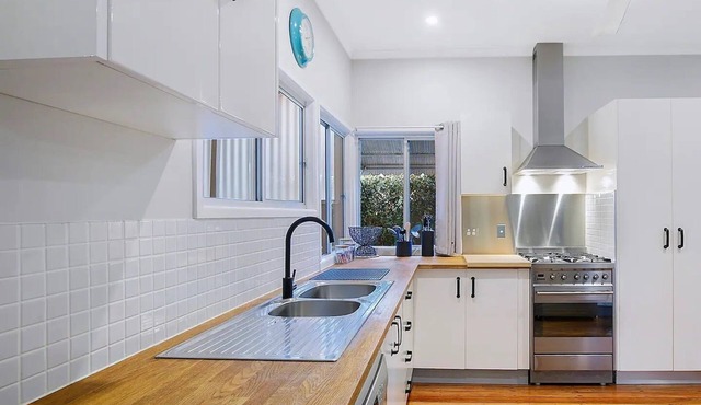 Charming Bayside Brighton Cottage