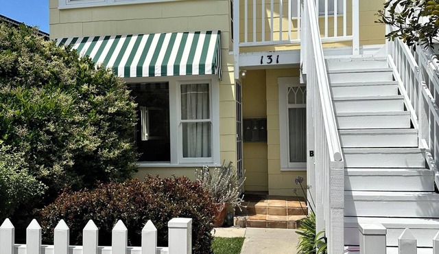 Charming Beach Bungalow, 100 yards from the beach