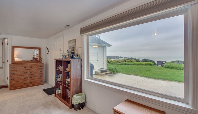 Cliffside Lighthouse Beach Home w/Ocean View