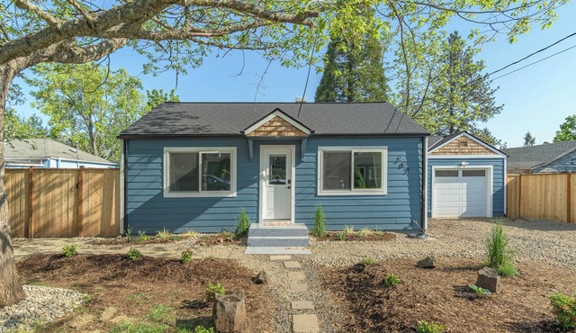 Cozy Cottage Near it All
