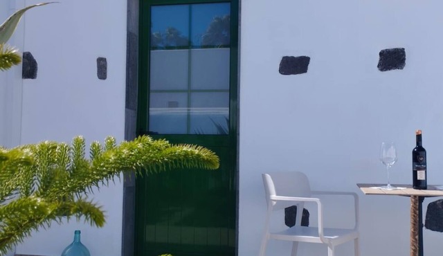 Damajuana Apartment