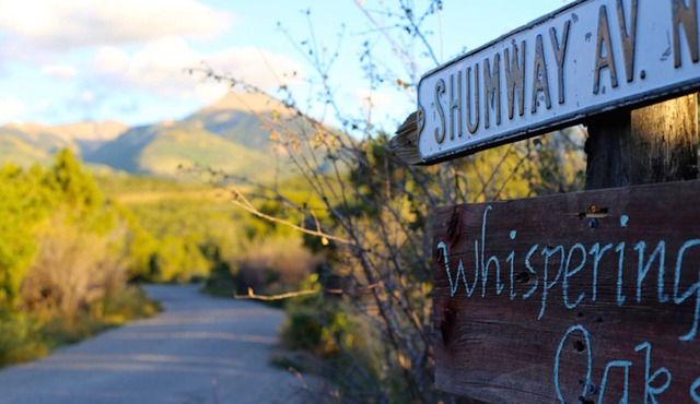 Daybreak Cabin @ Whispering Oaks, 20 miles from Moab!