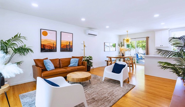 Disney Getaway: 8-Min Drive + Cozy Yard & Firepit