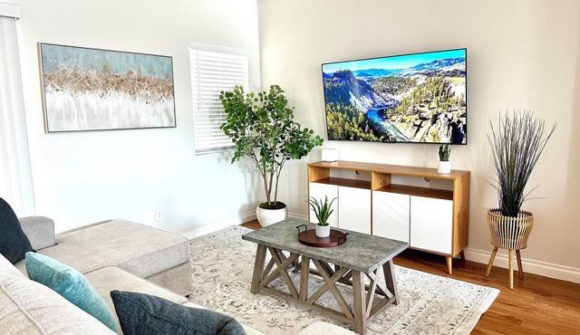 Disneyland Getaway Tri-level Gated Townhome