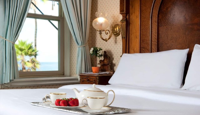 Dorymans Oceanfront Inn