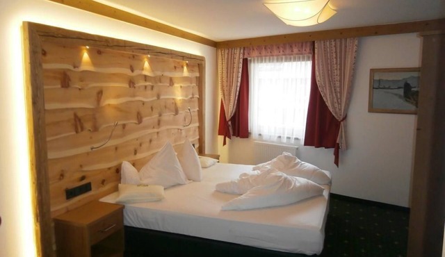Double room small - Das Kaltschmid - Familotel Tirol