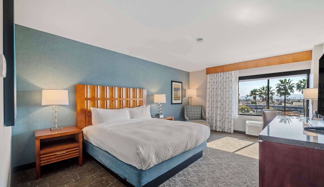 DoubleTree by Hilton Carson