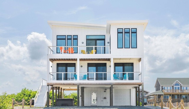 Easy Breezy OBX - New Beautiful Modern Home on the 4x4 w/Ocean Views & Hot Tub.