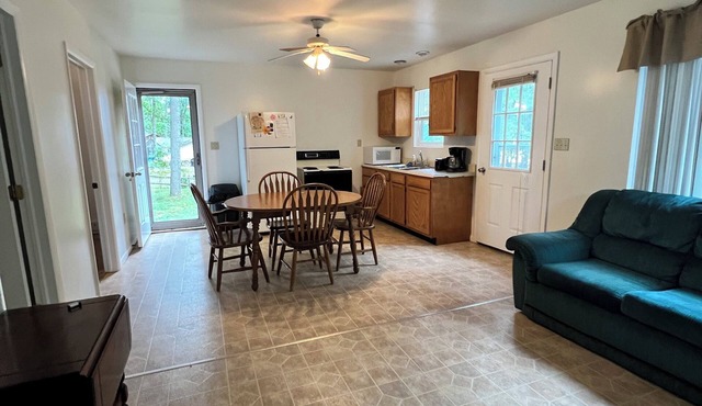 Enchanting cabin with on 2.5 acres in Hubbard Lake
