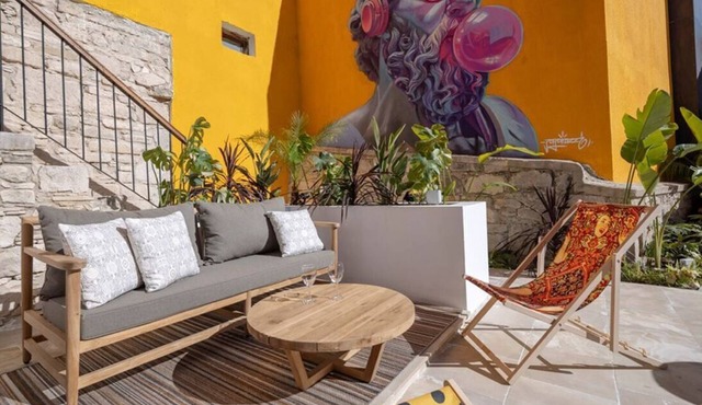 Exquisite Modern Village House with Private jacuzzi pool