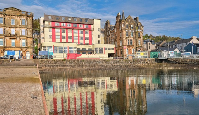 Family Comfort in Central Oban | Walk to McCaig’s Tower, Museum & Distillery