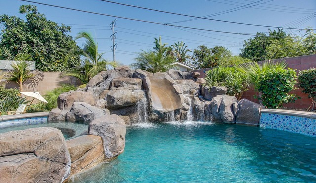 Funtierland + Small World + Close to Disneyland + Waterslide Pool