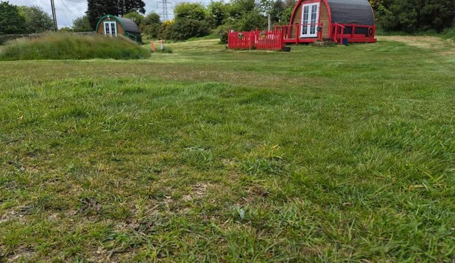 Glamping Pod in St Austell Sleeps 2 with Spa Pool