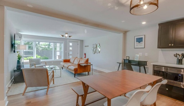 Gorgeous 2 Bedroom-Historic Franklin Quadplex