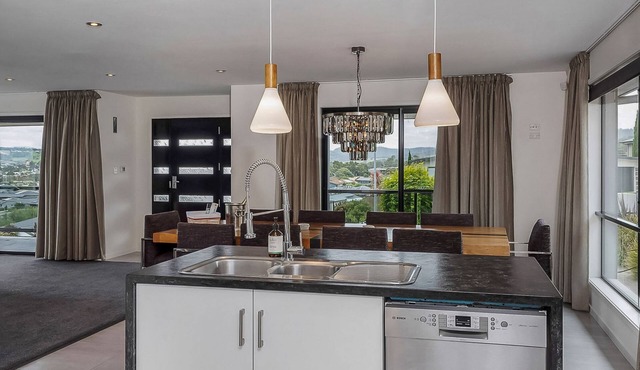 Halcyon Haven Spacious resort style luxury living