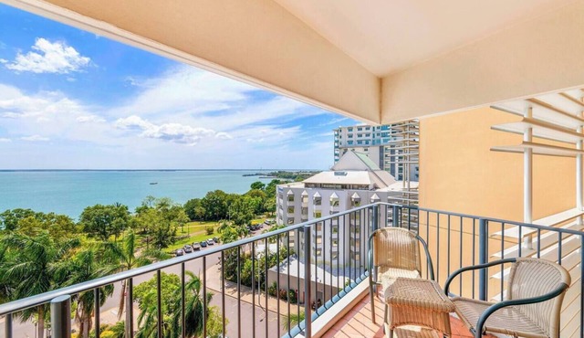Harbourfront Living with Views to Write Home About