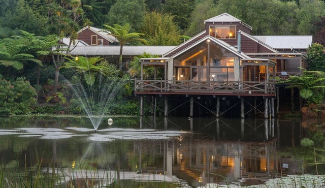 House on the Lake: Tranquil & unique oasis