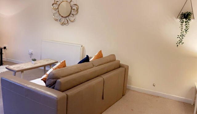 Impeccable 1-Bed, Sleeps 2, Free Parking