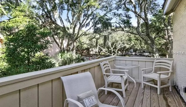 Just Upgraded! Harbour Town 3BR/3BA - Pool Access - Book Now