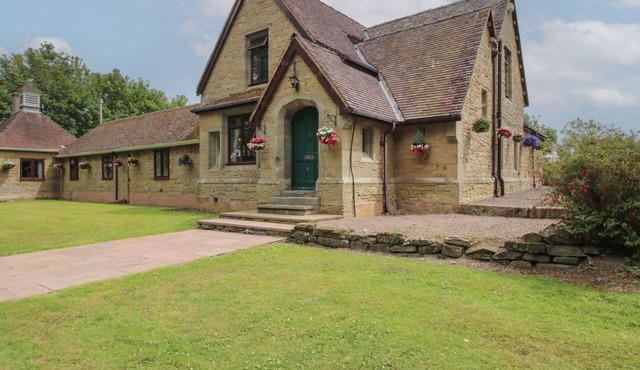Keepers Cottage is in Shobdon.