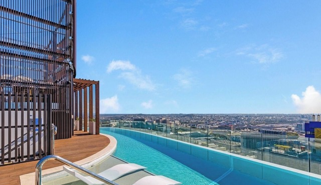 KozyGuru | Fortitude Valley | 2 Bed Apt.